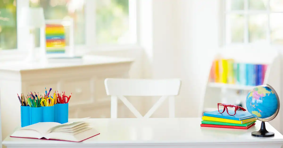 Study Table Cleaning: Tips and Tricks for Organized Living