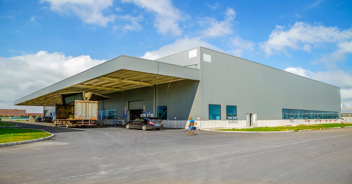 Self Storage Advantages- Catering to Both Business and Personal Needs