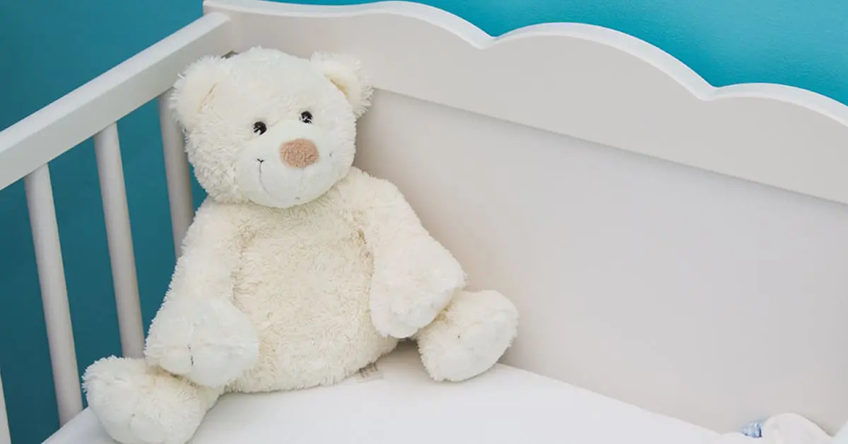 The Art of Letting Go: Declutter Your Life with Self-Storage