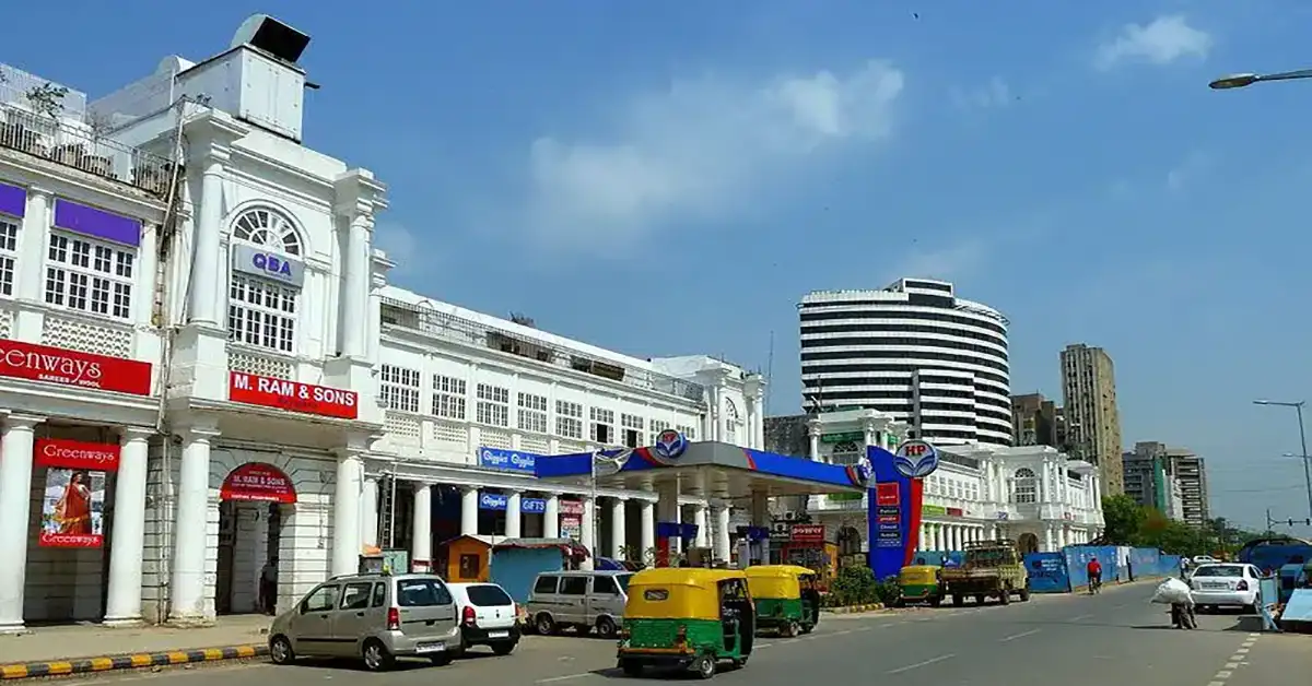 Moving to India – where can I store goods