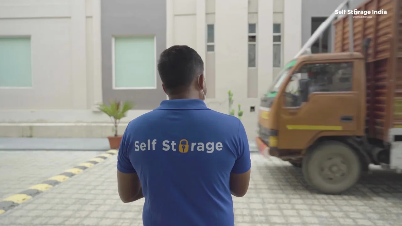 Real Commercial Storage Room for Corporate Office Relocation