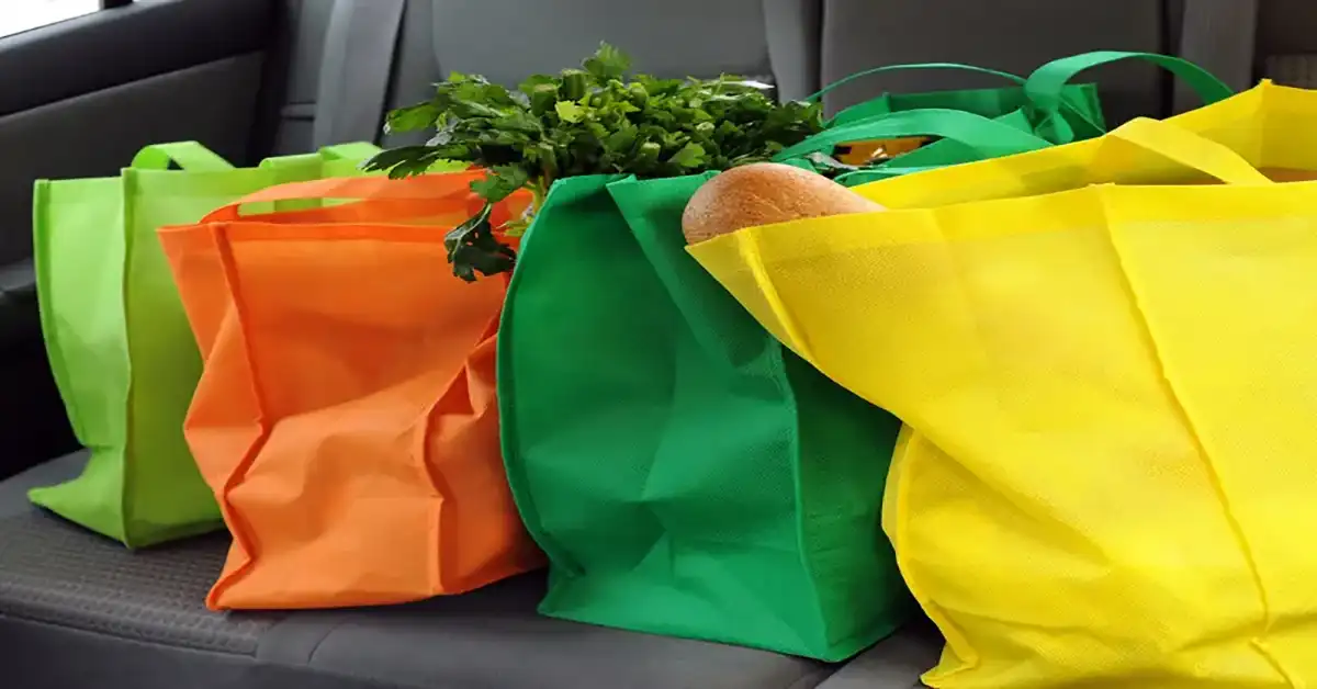 Decluttering grocery bags for reuse
