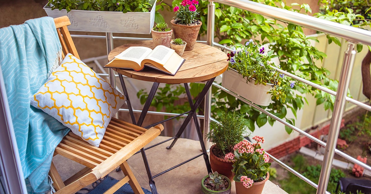 Declutter my Balcony with chair, table and plants
