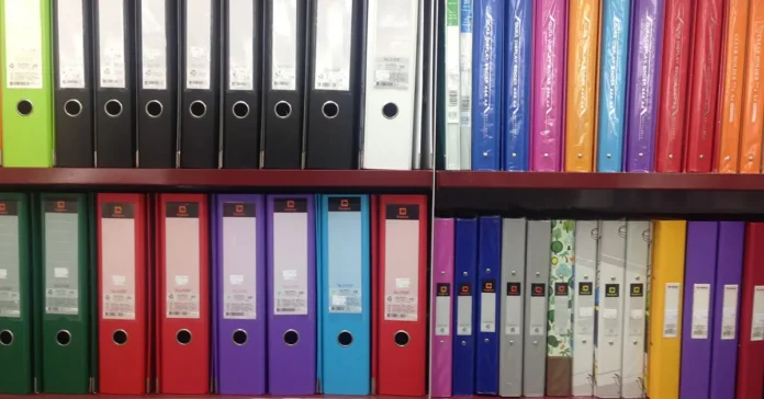 Office Decluttering: Tips for a Clean and Efficient Workspace